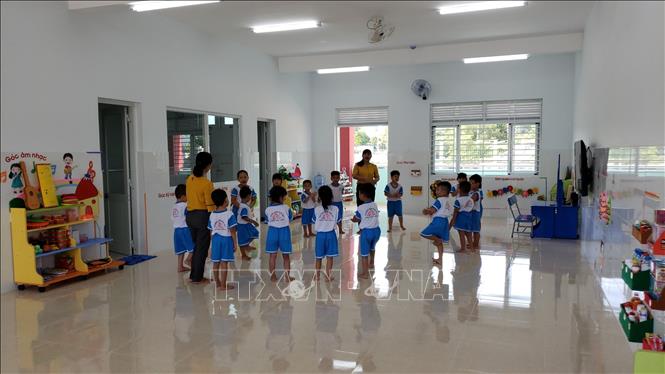 Trong ảnh: Giờ học tại trường Mầm non 28/7. Ảnh: Huyền Trang - TTXVN
