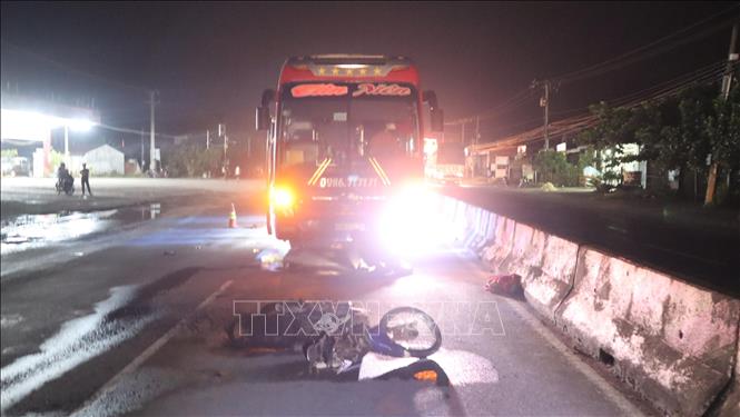 Trong ảnh: Hiện trường vụ tai nạn. Ảnh: Đậu Tất Thành - TTXVN
