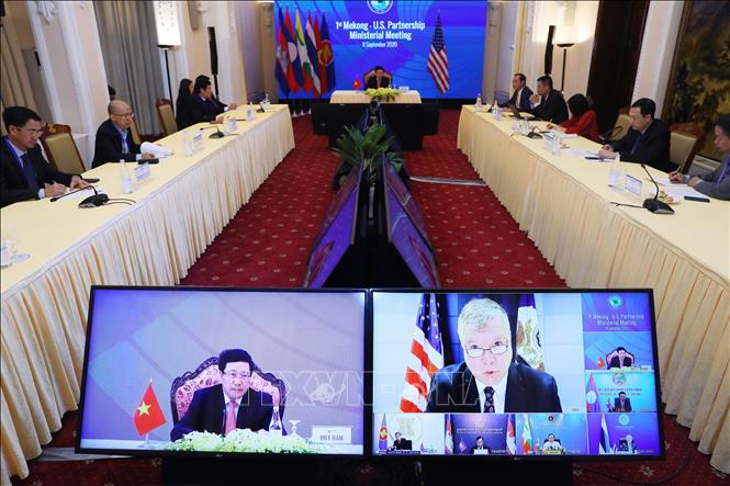 Photo: A view of the meeting. VNA Photo: Lâm Khánh