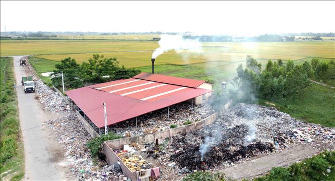 Mô hình xây lò đốt rác ở Chà Nưa  Ban Dân vận Trung ương