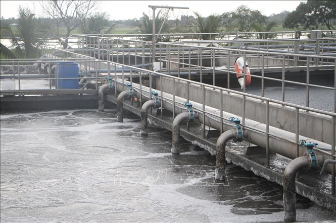 Trong ảnh: Hệ thống xử lý của Nhà máy xử lý nước thải tập trung Khu công nghiệp An Nghiệp. Ảnh: Chanh Đa - TTXVN