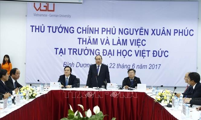 Trong ảnh: Thủ tướng Nguyễn Xuân Phúc đến thăm và làm việc với Trường Đại học Việt Đức - Trường được thành lập trên cơ sở thỏa thuận giữa Chính phủ Việt Nam và Chính phủ Đức (2017). Ảnh: Thống Nhất – TTXVN
