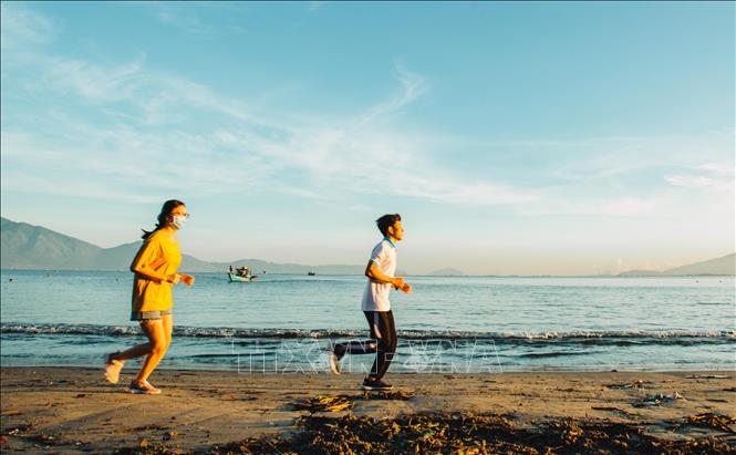 Trong ảnh: Các sinh viên tham gia giải chạy cộng đồng Uprace 2020. Ảnh: TTXVN phát