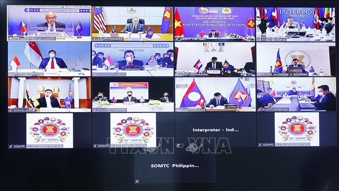 Photo: A view of the online meeting. VNA Photo: Doãn Tấn