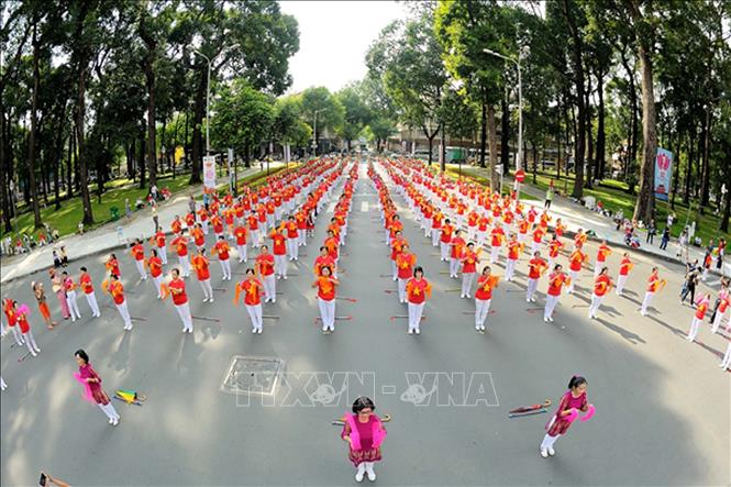 Trong ảnh: Hội thao “Đồng diễn thể dục dưỡng sinh dành cho người cao tuổi” cấp thành phố năm 2019 tại Thành phố Hồ Chí Minh. Ảnh: Thanh Vũ – TTXVN
