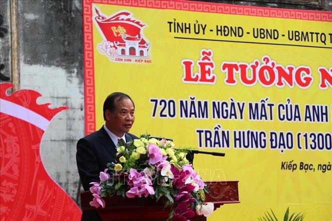 Trong ảnh: Bí thư Tỉnh ủy Hải Dương Nguyễn Mạnh Hiển đọc diễn văn tưởng niệm. Ảnh: Mạnh Minh- TTXVN