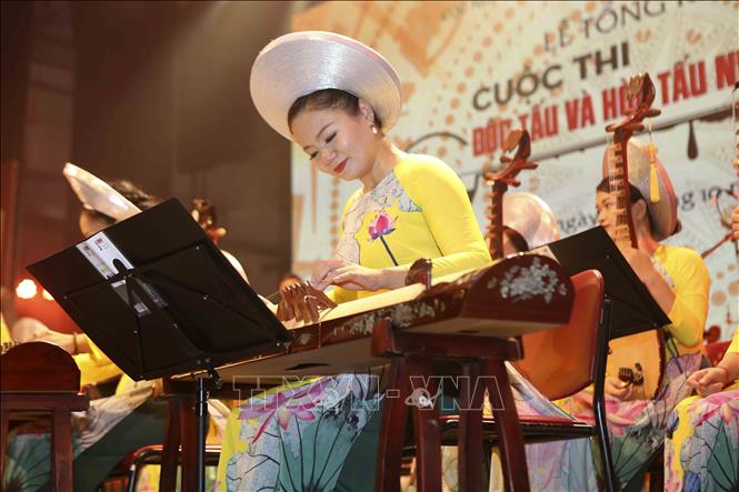 Trong ảnh: Tiết mục biểu diễn của Học viện Âm nhạc quốc gia Việt Nam. Ảnh: Tuấn Đức - TTXVN
