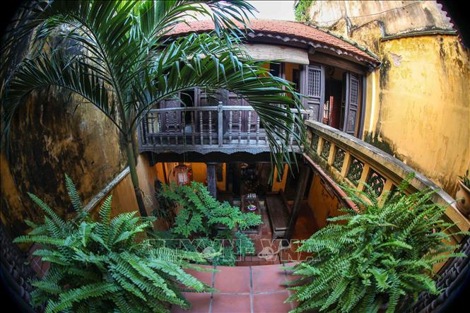 Photo: The balcony above is an ideal place to put small plants, flower pots for the owner’s interest and relaxation. VNA Photo