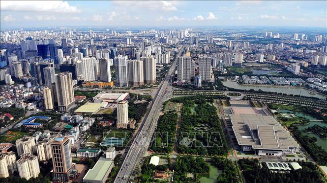 Trong ảnh: Khu vực quận Cầu Giấy Hà Nội là nơi có tốc độ đô thị cao với nhiều tòa nhà cao tầng hiện đạị. Ảnh: Danh Lam-TTXVN