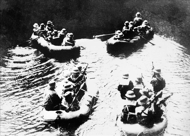 Lực lượng hải quân tiến đánh, giải phóng đảo Thổ Chu (27/5/1975). Ảnh: Hứa Kiểm - TTXVN