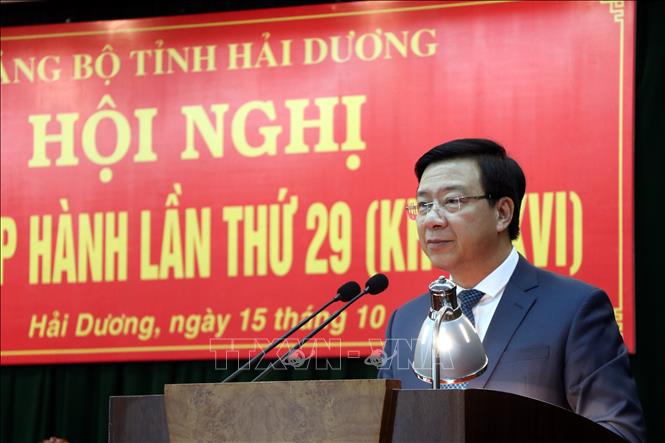 Phó Bí thư Thường trực Tỉnh ủy Hải Dương Phạm Xuân Thăng điều hành thảo luận tại hội nghị.
Ảnh: Mạnh Tú - TTXVN