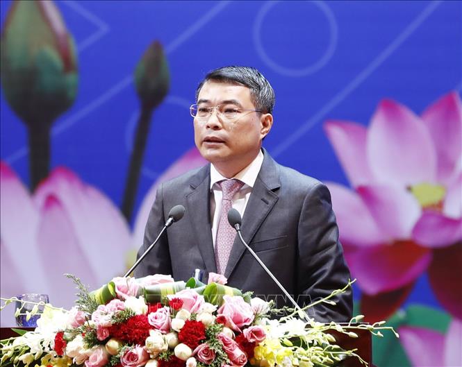 Trong ảnh: Ông Lê Minh Hưng, Thống đốc NHNN Việt Nam, được điều động, phân công làm Chánh Văn phòng Trung ương Đảng. Ảnh: TTXVN


