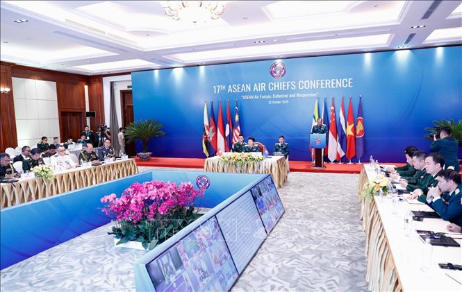 Photo: A view of the meeting in Hanoi. VNA Photo: Dương Giang 