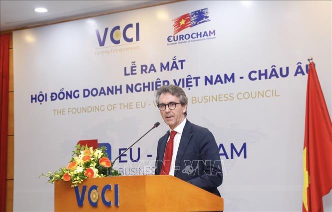 Photo: Head of the EU Delegation to Vietnam, Ambassador Giorgio Aliberti speaks at the ceremony. VNA Photo: Trần Việt