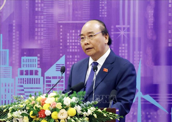 Photo: Prime Minister Nguyen Xuan Phuc speaks at the summit. VNA Photo: Thống Nhất