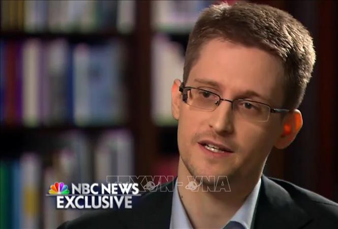 Trong ảnh (tư liệu): Cựu nhân viên hợp đồng Cơ quan An ninh Quốc gia Mỹ (NSA) Edward Snowden tại một cuộc phỏng vấn qua video của kênh tin tức NBC ngày 28/5/2014. Ảnh: AFP/TTXVN