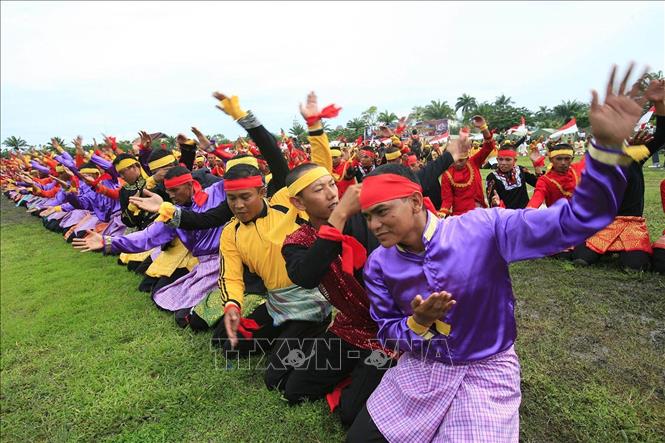 Trong ảnh: Điệu múa Saman tại Banda Aceh - điệu múa “ngàn cánh tay