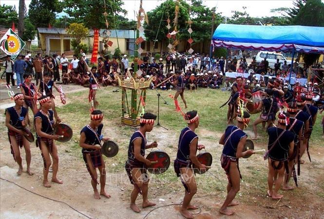 Trong ảnh: Không gian văn hóa Cồng Chiêng Tây Nguyên được UNESCO công nhận là Kiệt tác truyền khẩu và Di sản văn hóa phi vật thể thế giới vào năm 2005, đến năm 2008 được công nhận là Di sản văn hóa phi vật thể đại diện của nhân loại. Ảnh: Sỹ Huynh - TTXVN