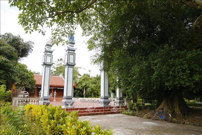 Trong ảnh: Thành nhà Bầu là di tích lịch sử cấp Quốc gia. Ảnh: Nam Sương - TTXVN