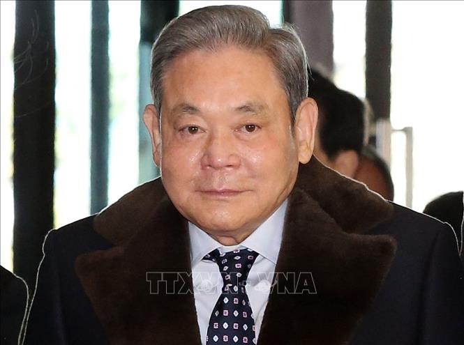 Trong ảnh: Chân dung Chủ tịch Tập đoàn Samsung Lee Kun-hee. Ảnh: Yonhap/TTXVN