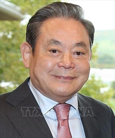 Trong ảnh: Chân dung Chủ tịch Tập đoàn Samsung Lee Kun-hee. Ảnh: Yonhap/TTXVN