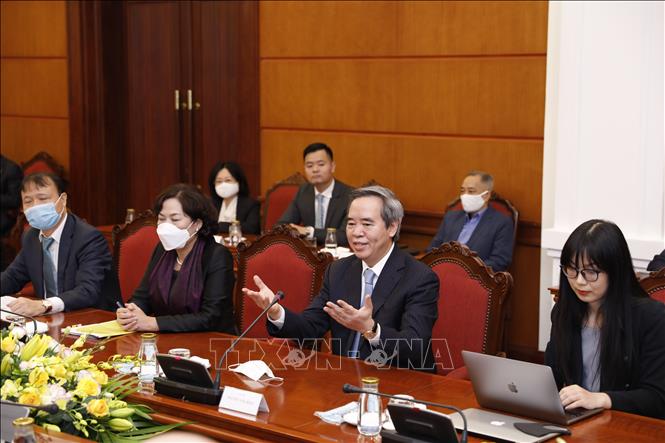 Trong ảnh: Trưởng Ban Kinh tế Trung ương Nguyễn Văn Bình phát biểu tại cuộc tiếp Tổng Giám đốc Cơ quan Phát triển tài chính quốc tế Hoa Kỳ. Ảnh: Dương Giang - TTXVN