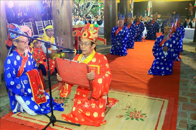 Trong ảnh: Lễ khai chỉ tại Lễ hội. Ảnh: Thế Duyệt – TTXVN 