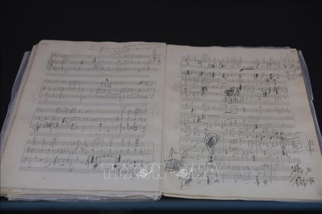 Trong ảnh: Bản thảo tác phẩm được Piotr Tchaikovsky viết trong thời gian sống tại Điền trang ở thành phố Klin. Ảnh: Trần Hiếu - Pv TTXVN tại Nga