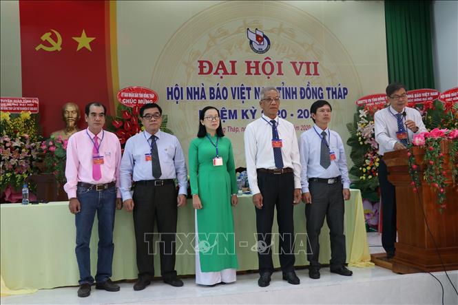 Trong ảnh: Ban Chấp hành Hội Nhà báo tỉnh nhiệm kỳ 2020 – 2025. Ảnh : Nguyễn Văn Trí –TTXVN