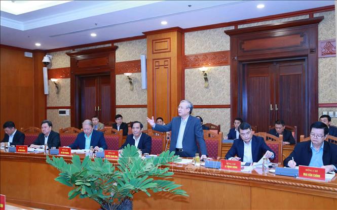 Trong ảnh: Đồng chí Trần Quốc Vượng, Uỷ viên Bộ Chính trị, Thường trực Ban Bí thư chủ trì phiên họp. Ảnh: Phương Hoa - TTXVN
