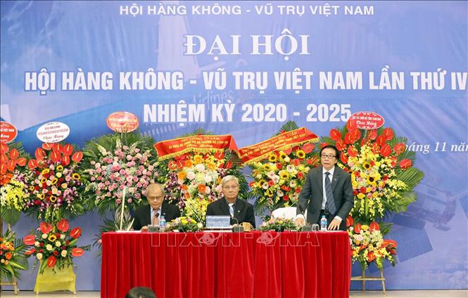 Trong ảnh: Đoàn Chủ tịch điều hành Đại hội. Ảnh: Anh Tuấn – TTXVN