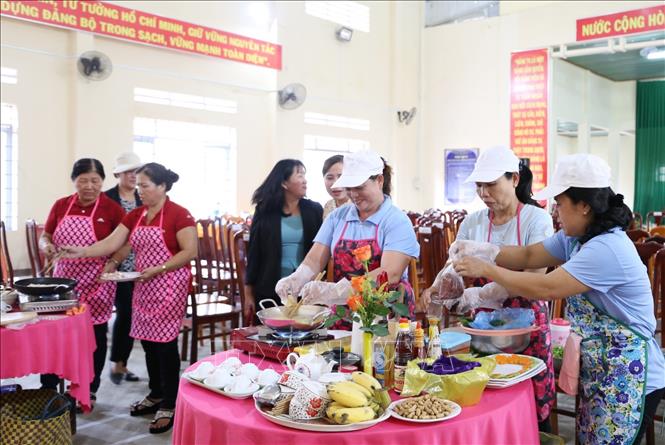 Cộng đồng các khu dân cư sôi nổi tham gia Ngày hội. Ảnh: Hoài Thu – TTXVN.