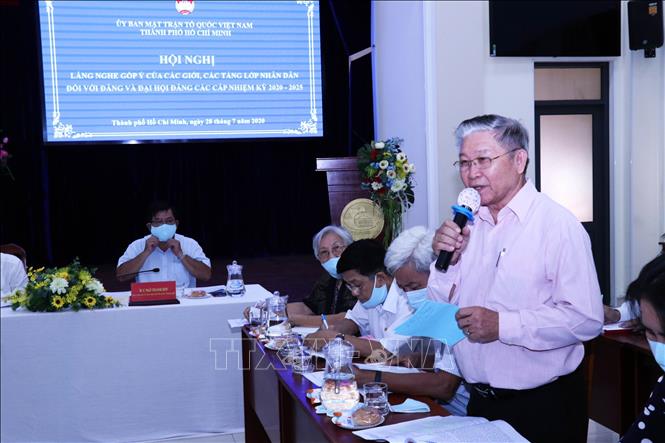 Trong ảnh: Mục sư Nguyễn Thế Hiển, Trưởng Ban đại diện của Hội thánh Tin lành miền Nam (Việt Nam) tại Thành phố Hồ Chí Minh, góp ý về vấn đề phát triển văn hóa dân tộc tại Hội nghị lắng nghe ý kiến của các giới, các tầng lớp nhân dân Thành phố đối với Đảng và Đại hội Đảng các cấp nhiệm kỳ 2020-2025 do Ủy ban MTTQ Việt Nam Thành phố Hồ Chí Minh tổ chức. Ảnh: Xuân Khu-TTXVN