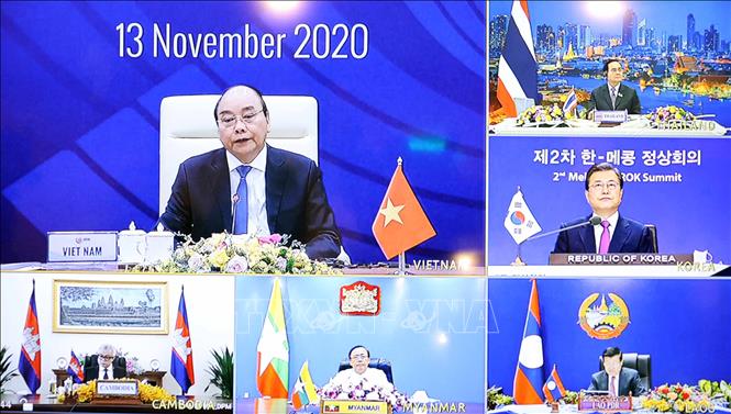 Thủ tướng Nguyễn Xuân Phúc và Tổng thống Hàn Quốc Moon Jae-in đồng chủ trì Hội nghị. Ảnh: Thống Nhất – TTXVN
