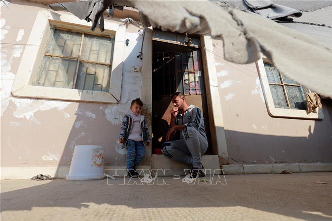 Trong ảnh: Chính quyền Syria đảm bảo nhu cầu sống tối thiểu hoàn toàn miễn phí cho người dân lánh nạn chiến sự tại trại tị nạn Hirjila. Ảnh: Trần Hiếu - Pv TTXVN