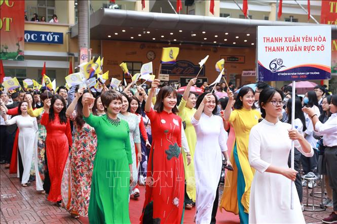 Trong ảnh: Diễu hành trong lễ kỷ niệm với chủ đề 