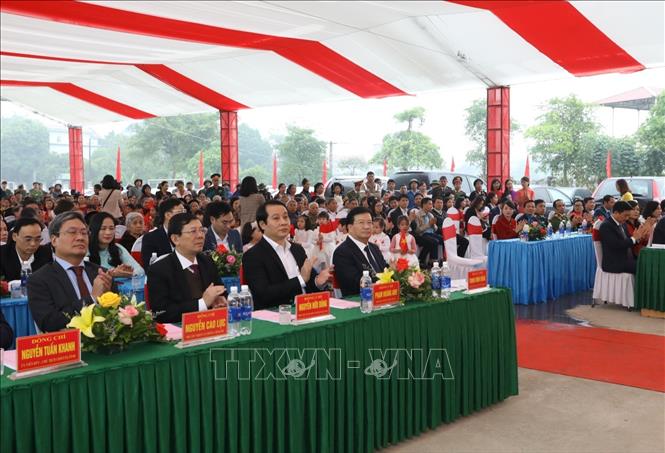 Trong ảnh: Các đại biểu dự Ngày hội Đại đoàn kết toàn dân tộc với tại thôn Bắc Sơn, xã Bắc Bình. Ảnh: Văn Điệp - TTXVN