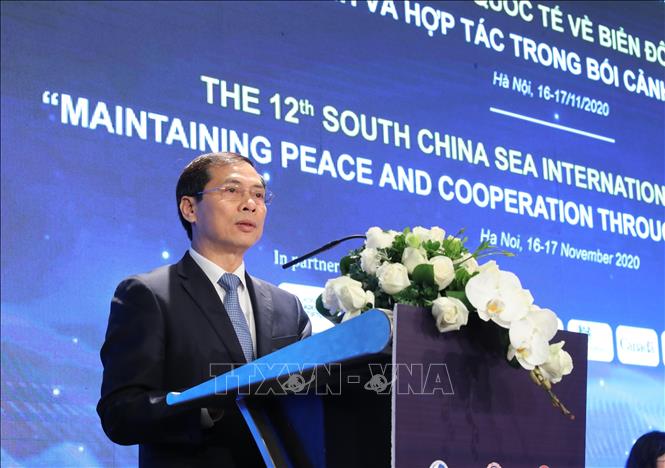 Photo: Deputy Foreign Minister Bui Thanh Son speaks at the conference. VNA Photo: Lâm Khánh