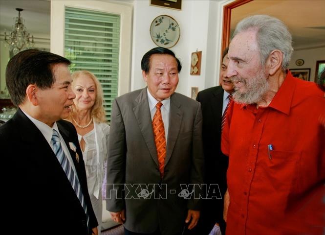 Trong ảnh: Ngày 28/9/2009, tại Thủ đô La Habana, Lãnh tụ Fidel Castro tiếp Chủ tịch nước Nguyễn Minh Triết thăm hữu nghị chính thức Cuba. Ảnh TTXVN phát