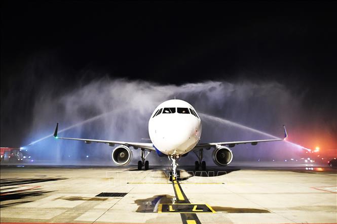 Trong ảnh: Tàu bay đầu tiên trong đội bay của Vietravel Airlines là mẫu Airbus A321CEO, được xem như phiên bản thay đổi kéo dài của dòng A320 thuộc Airbus - hãng sản xuất máy bay hàng đầu thế giới. Ảnh: TTXVN phát