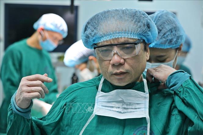 Trong ảnh: Năm 2020, PGS. TS Trần Ngọc Lương được Chủ tịch nước phong tặng danh hiệu Anh hùng Lao động thời kỳ đổi mới. Ảnh: Minh Quyết - TTXVN