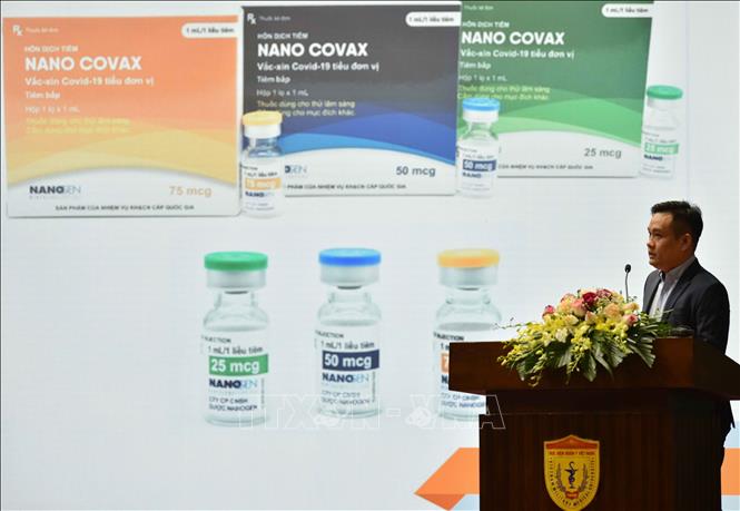 Trong ảnh: Giới thiệu về vaccine NANO COVAX phòng Covid-19. Ảnh: Thanh Tùng - TTXVN