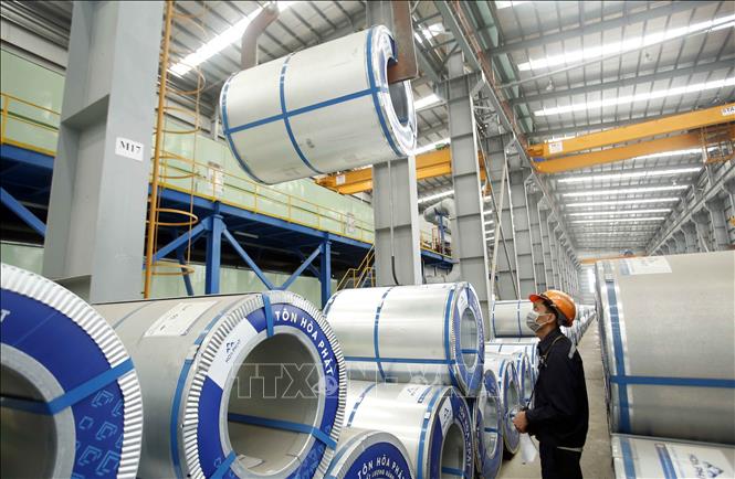Photo: A production line of Hoa Phat Steel Company of Hoa Phat Group in the northern province of Hung Yen. VNA Photo: Phạm Kiên