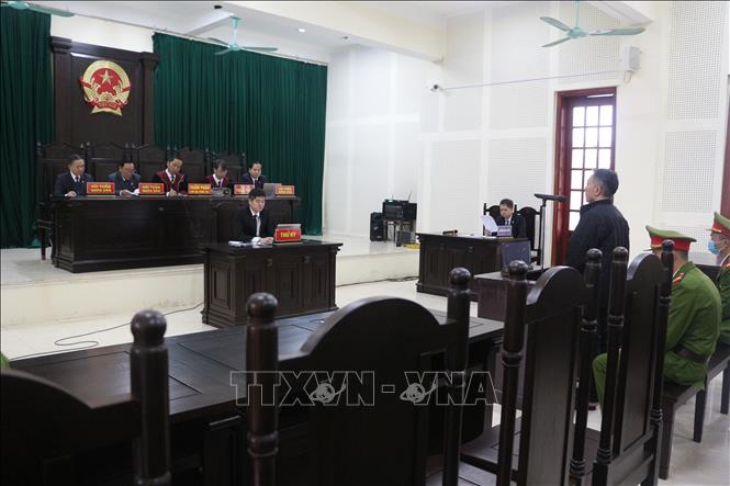 Trong ảnh: Toàn cảnh phiên xét xử sáng ngày 15/12/2020. Ảnh: Bích Huệ - TTXVN