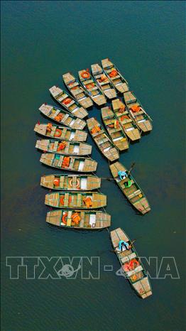 Photo: A bird's-eye view of Trang An Scenic Landscape Complex's boat wharf. VNA Photo: Minh Đức