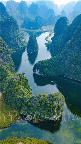 Photo: A bird's-eye view of Trang An Scenic Landscape Complex. VNA Photo: Minh Đức