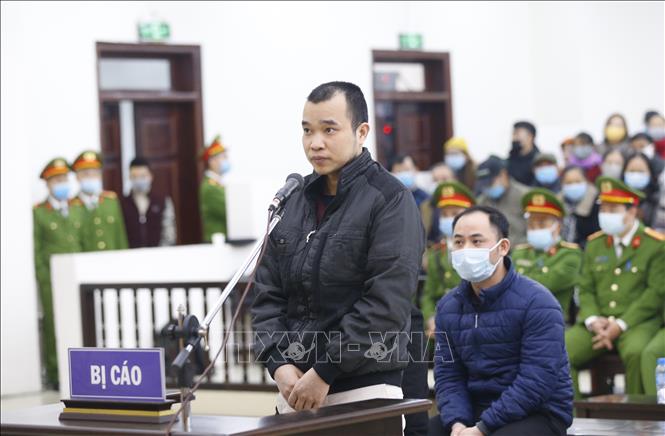 Trong ảnh: Bị cáo Lê Thanh Sơn khai báo trước Hội đồng xét xử. Ảnh: Doãn Tấn - TTXVN