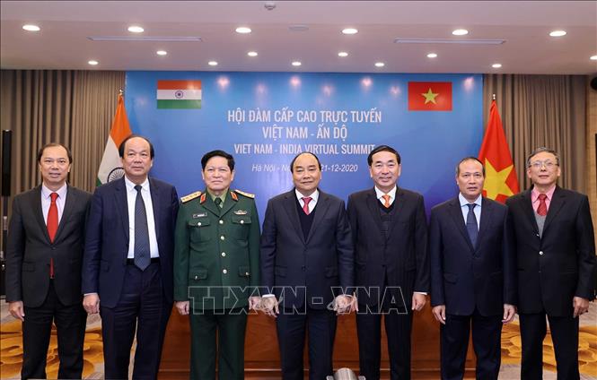 Trong ảnh: Thủ tướng Nguyễn Xuân Phúc và đoàn đại biểu Việt Nam dự tại điểm cầu Hà Nội. Ảnh: Thống Nhất – TTXVN
