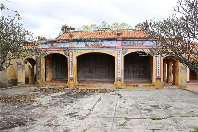 Trong ảnh: Di tích cấp Quốc gia đình Thuận Hòa (xã Phước Thuận, huyện Ninh Phước) có nhiều hạng mục bị xuống cấp nghiêm trọng. Ảnh: Nguyễn Thành – TTXVN