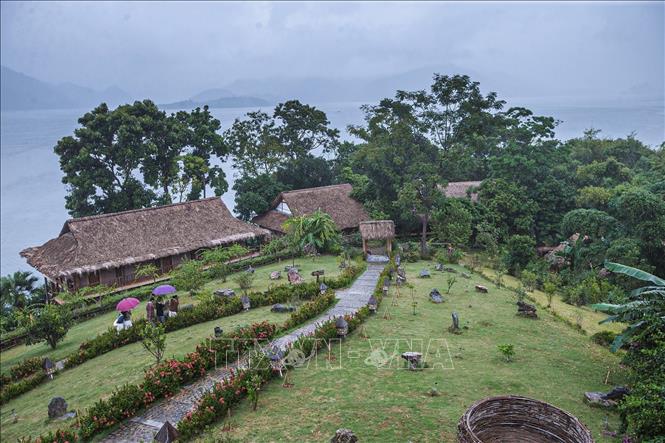 Photo: A corner of the Mai Chau Hideaway Resort. VNA Photo: Trọng Đạt